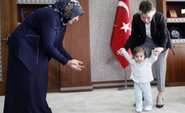 Mucize bebek ilk adımlarını attı
